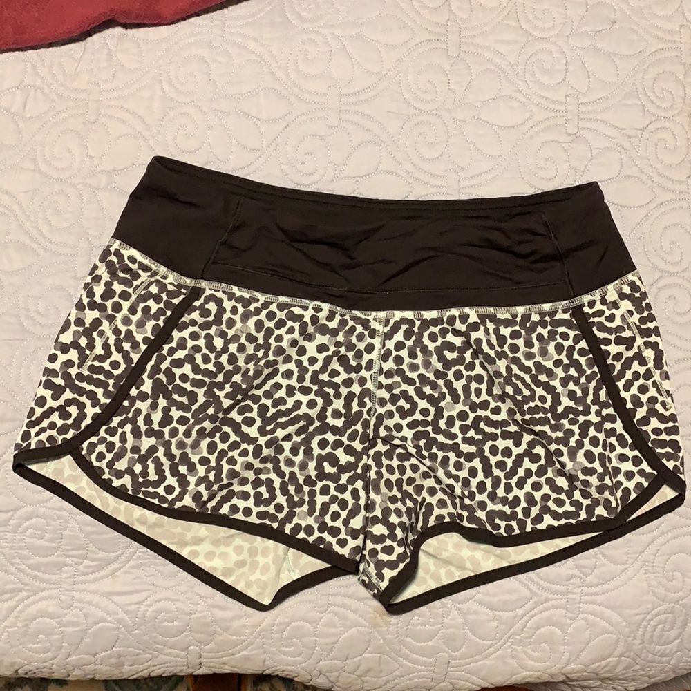 Lulu lemon black and blue running shorts